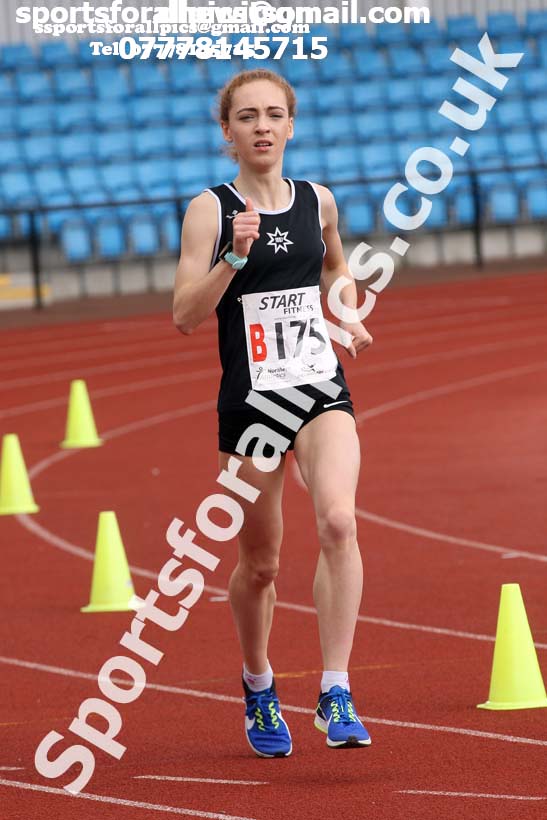 Womens under-17s 3 stage relay, Northern Senior 6 and 4 and Junior Stage Road Relays, SportsCity, Manchester. Photo:  David T. Hewitson/Sports for All Pics